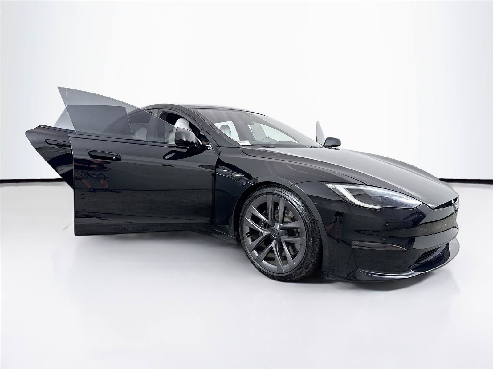 Used 2022 Tesla Model S AWD/4WD image 16