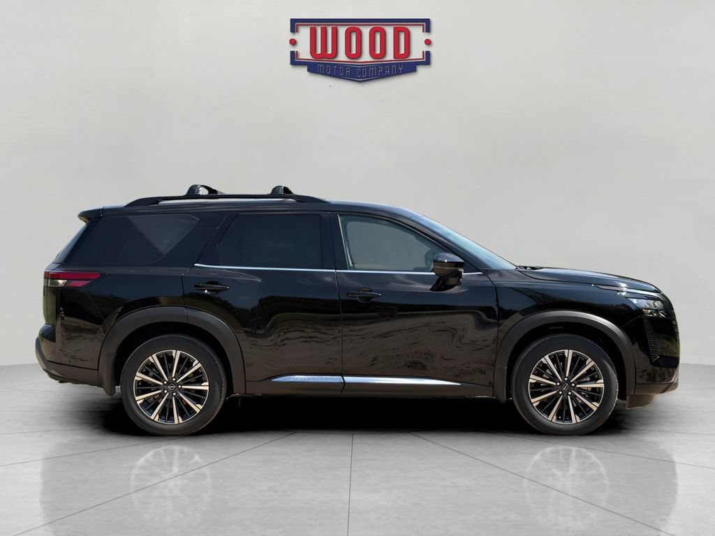 New 2026 Nissan Pathfinder Platinum AWD/4WD image 2