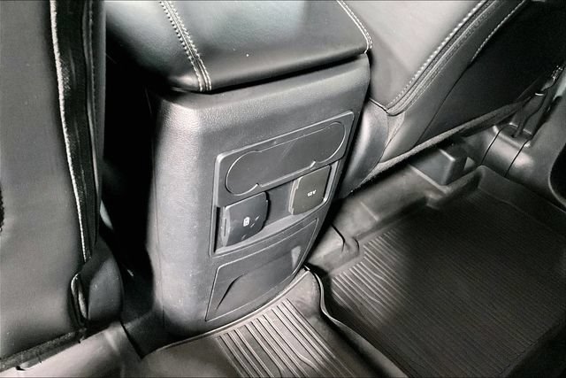 Used 2024 Ford Explorer XLT w/ Equipment Group 202A AWD/4WD image 11