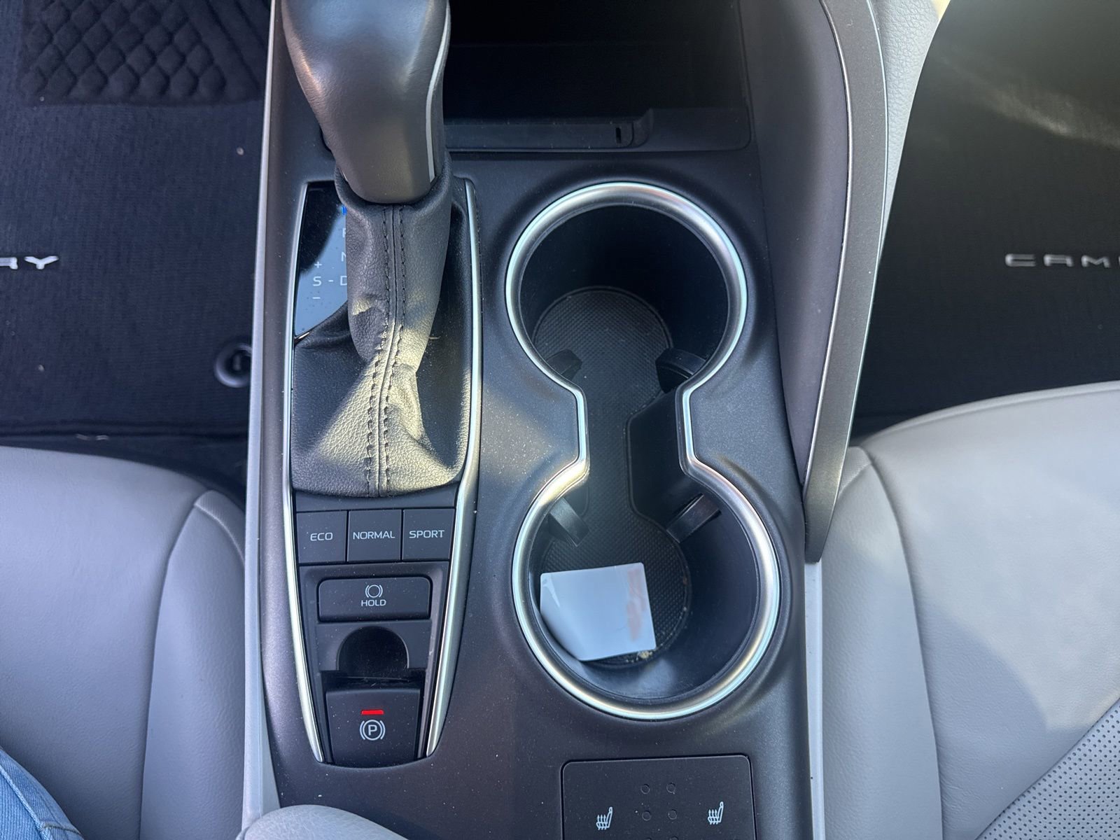 Used 2024 Toyota Camry XLE image 15