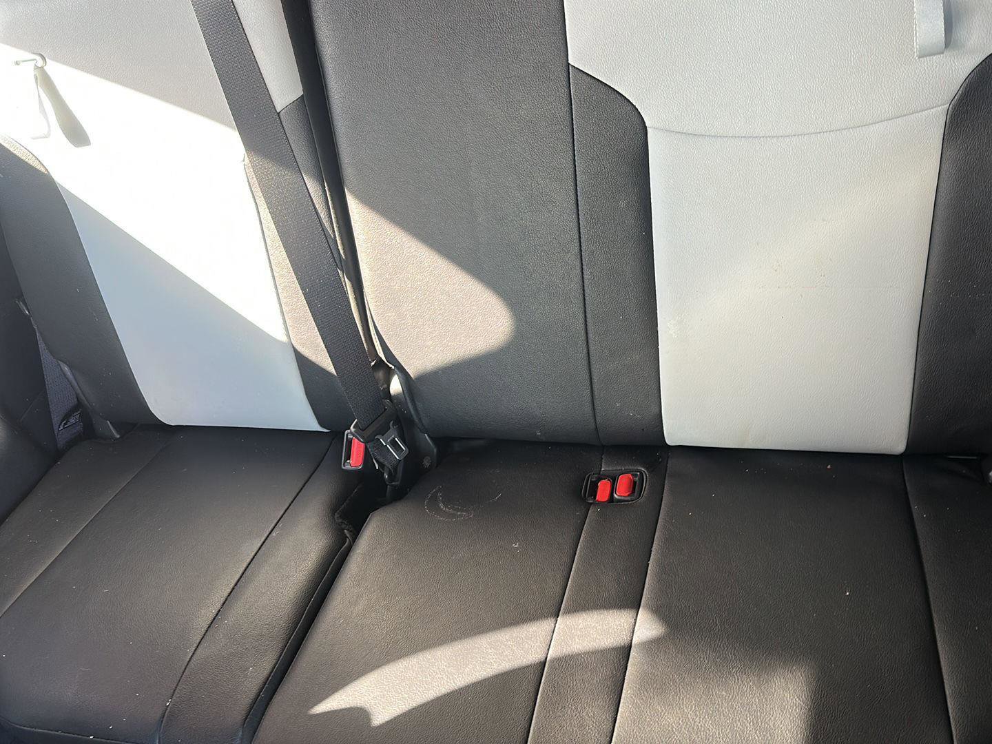 Used 2025 Toyota Sienna XSE w/ XSE Plus Package image 25