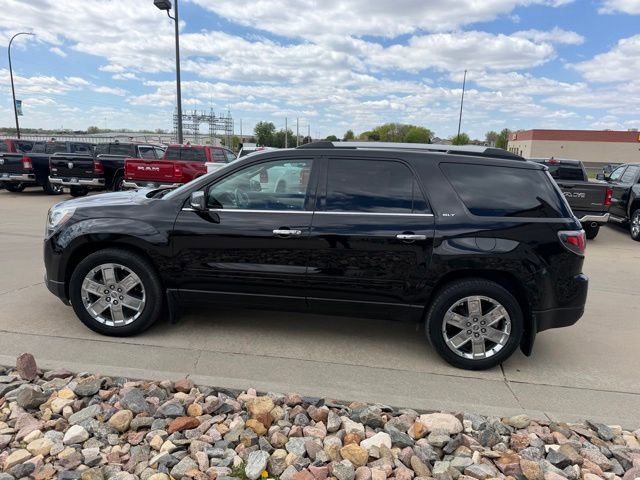 Used 2017 GMC Acadia Limited SLT AWD/4WD image 4