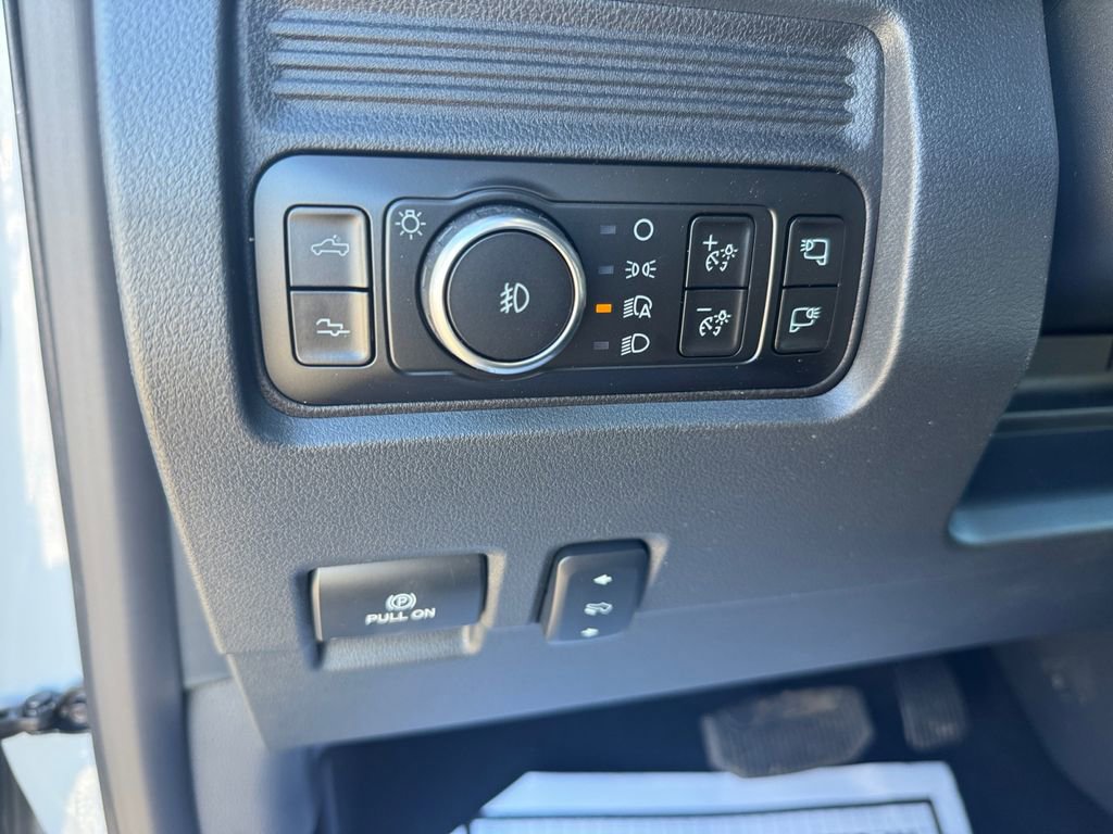 New 2026 Ford F250 Platinum AWD/4WD image 32