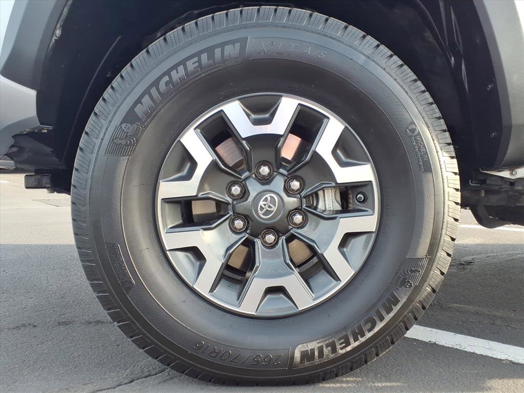 Certified 2019 Toyota Tacoma TRD Off-Road image 13