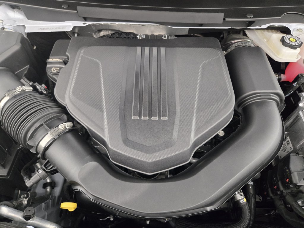New 2026 Chevrolet Traverse LT w/ Midnight/Sport Edition FWD image 36