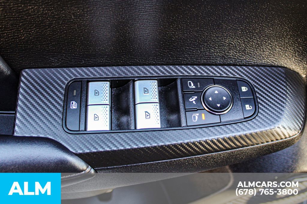 Used 2025 Mitsubishi Outlander SE image 41