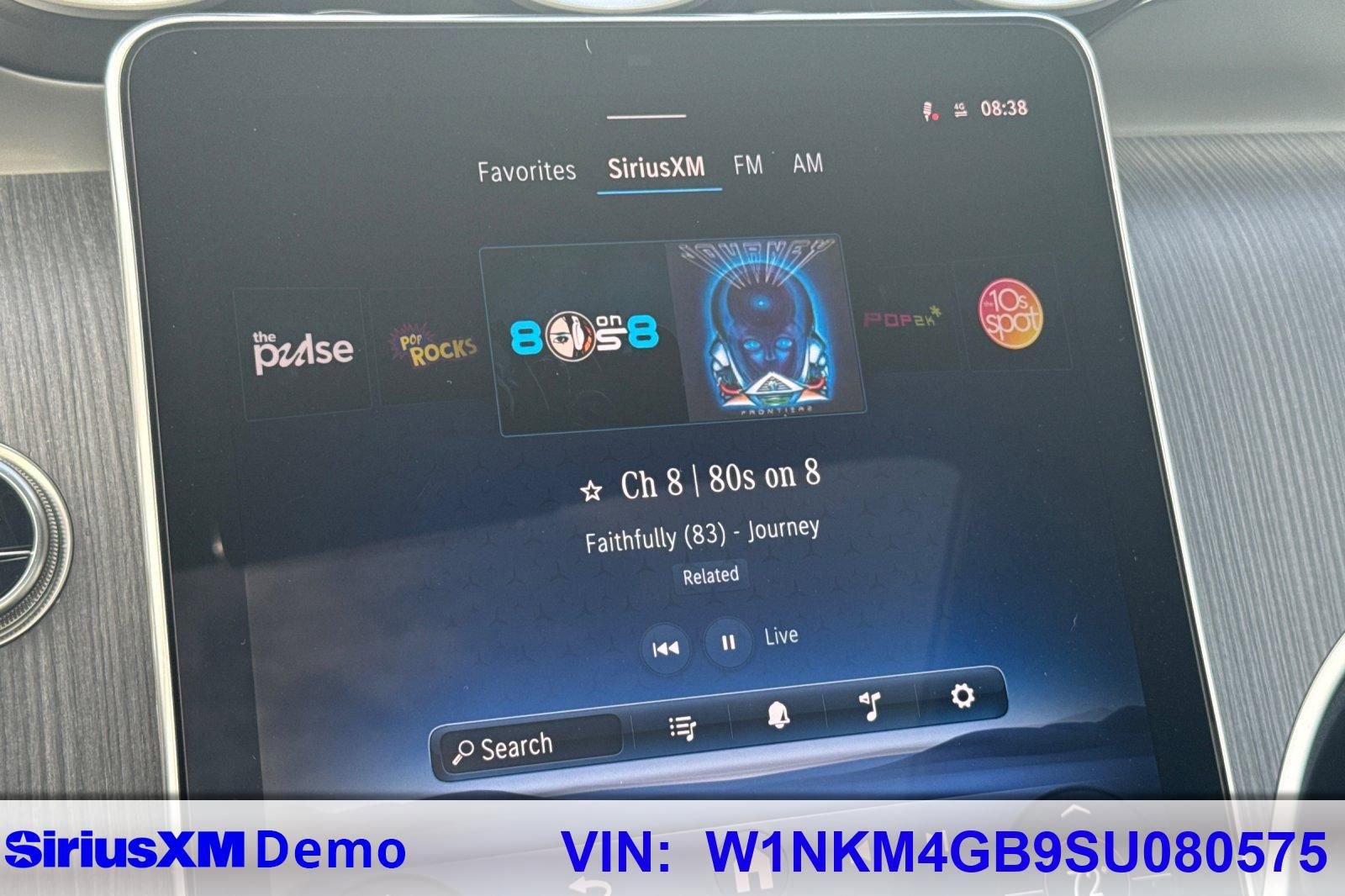 Certified 2025 Mercedes-Benz GLC 300 image 34