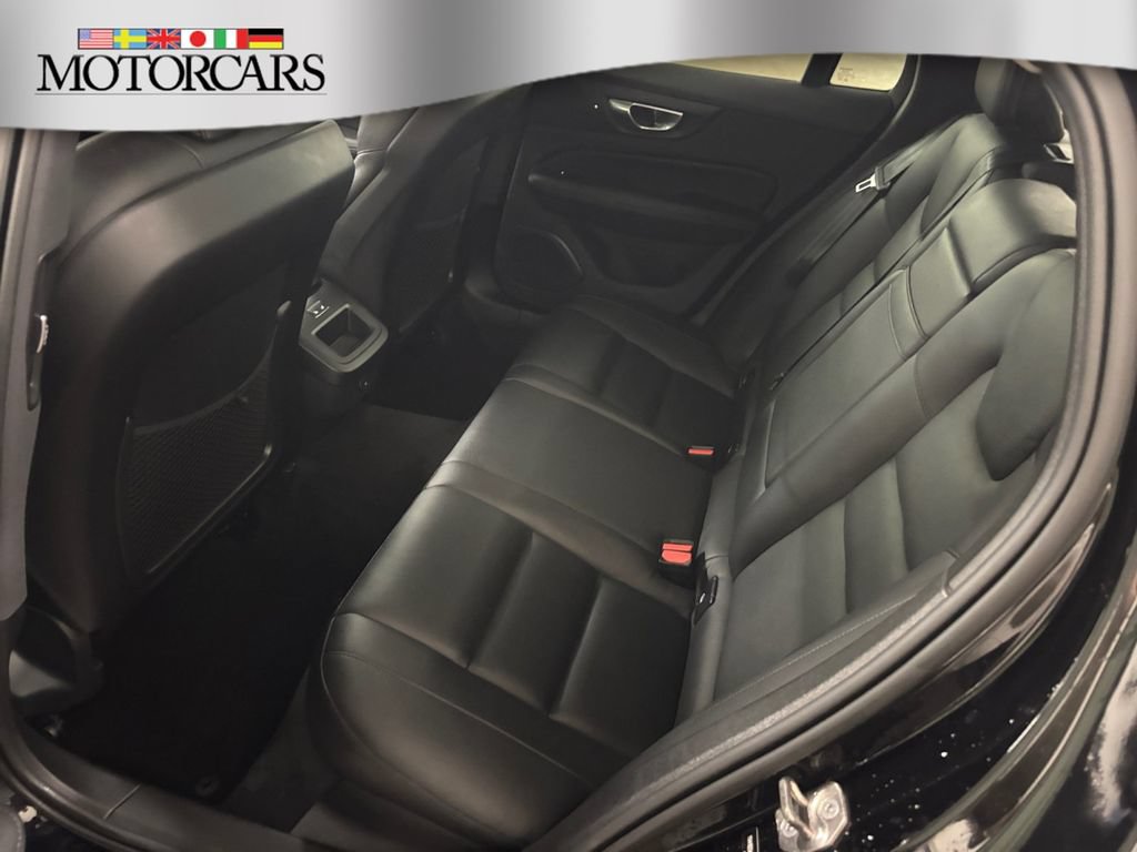 Used 2022 Volvo V60 T5 Cross Country w/ Climate Package AWD/4WD image 14