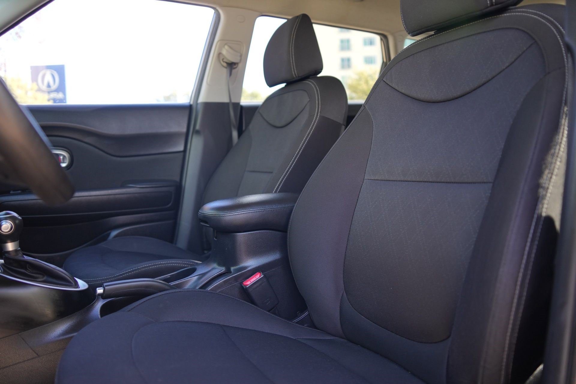 Used 2017 Kia Soul image 11