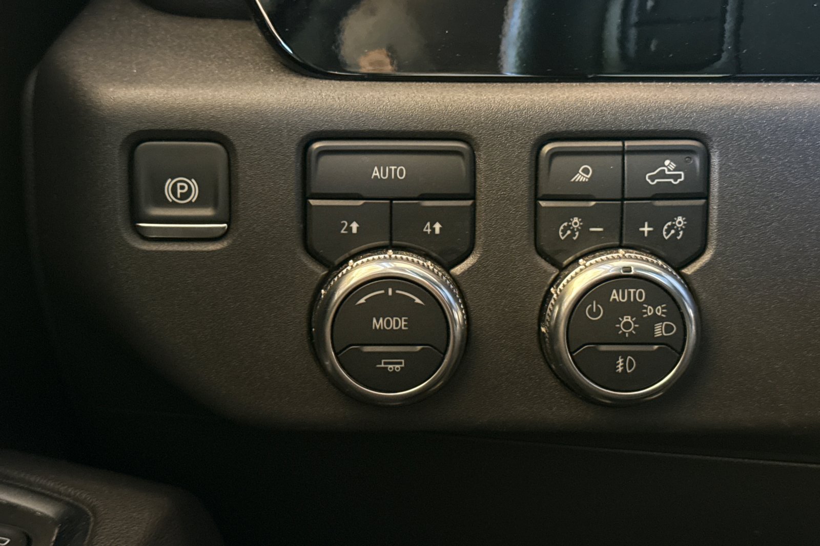Used 2025 GMC Sierra 1500 SLT AWD/4WD image 34