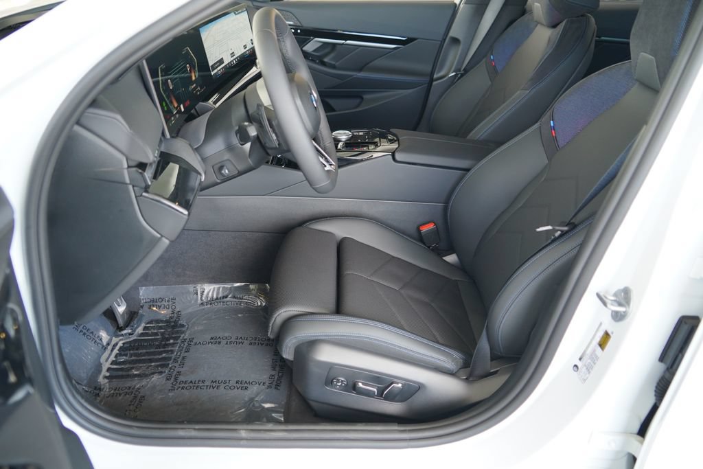 New 2026 BMW 530i w/ M Sport Package RWD image 9