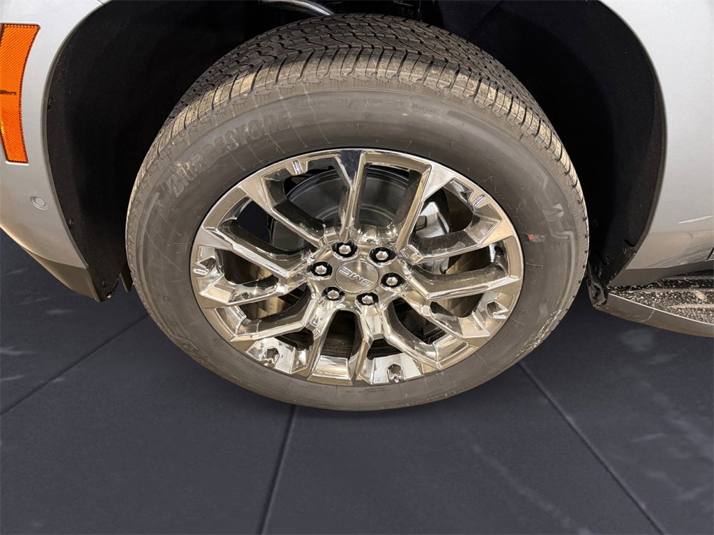 New 2026 GMC Yukon XL Elevation image 14