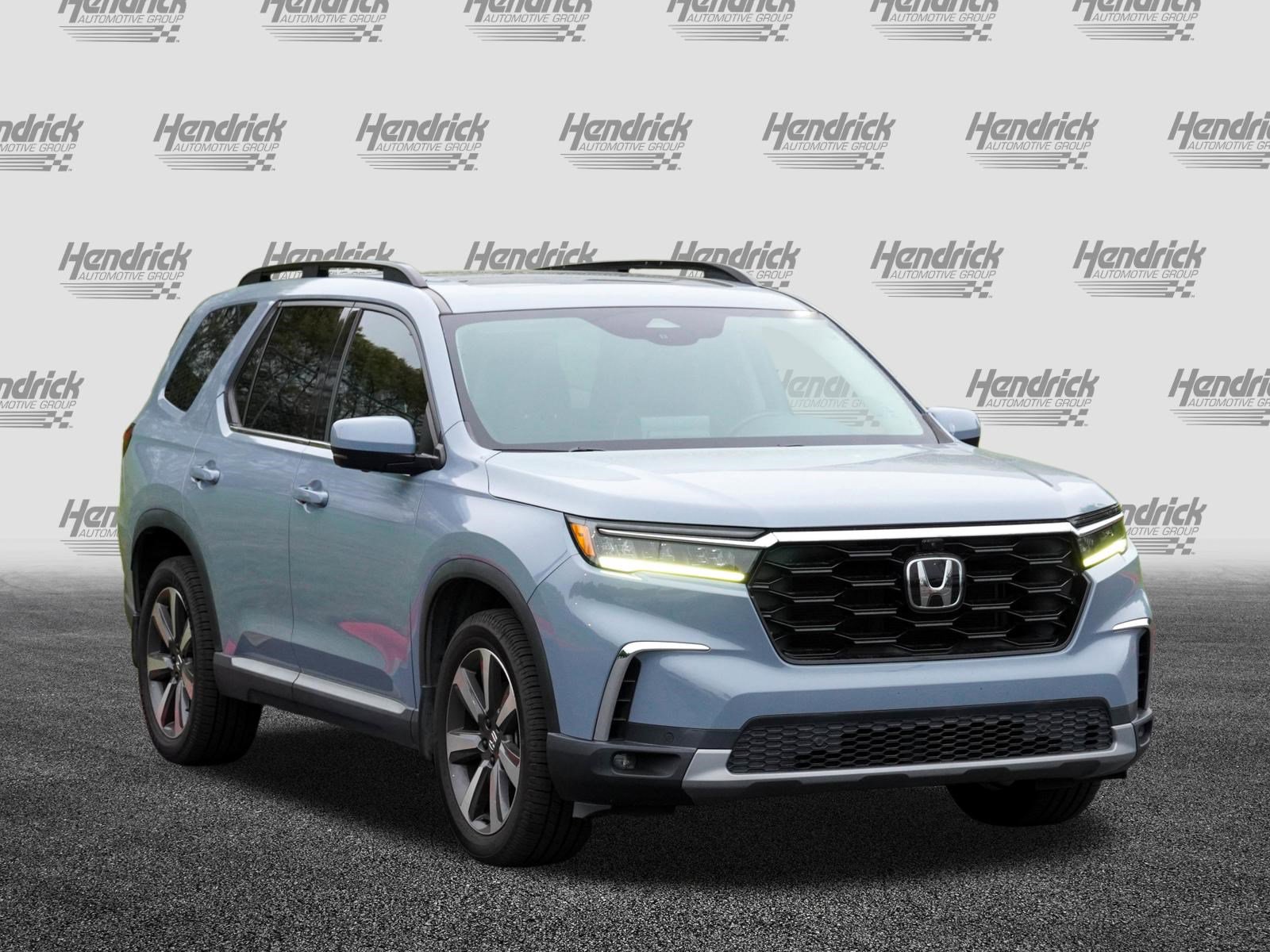 Used 2023 Honda Pilot Elite image 2
