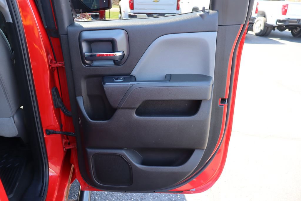 Used 2017 Chevrolet Silverado 1500 Custom w/ Custom Convenience Package image 10