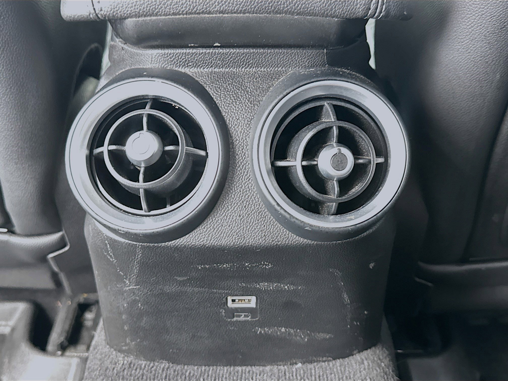 Used 2019 Alfa Romeo Giulia Base image 16