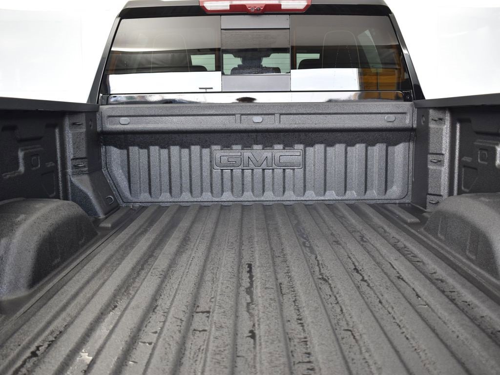 Used 2025 GMC Sierra 3500 Denali Ultimate w/ Snow Plow Prep/Camper Package image 15