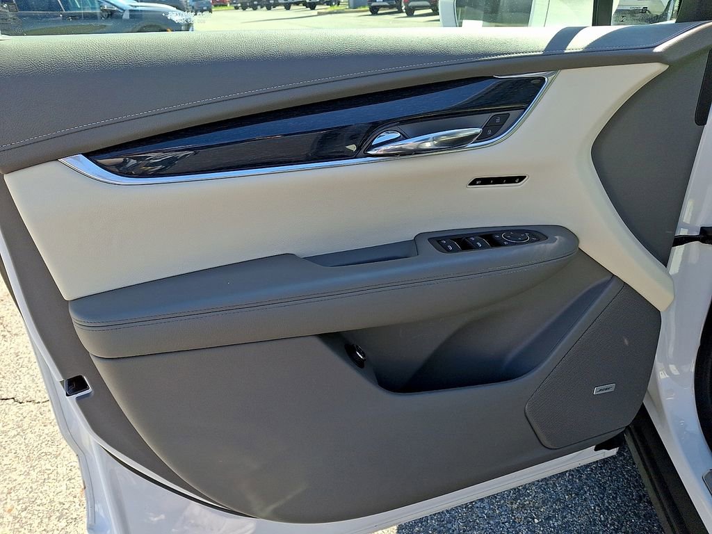 Used 2020 Cadillac XT6 Premium Luxury image 13