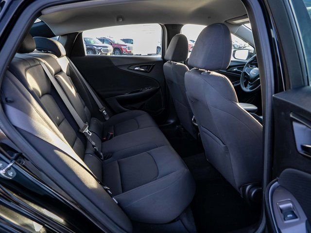 Used 2025 Chevrolet Malibu LT image 17