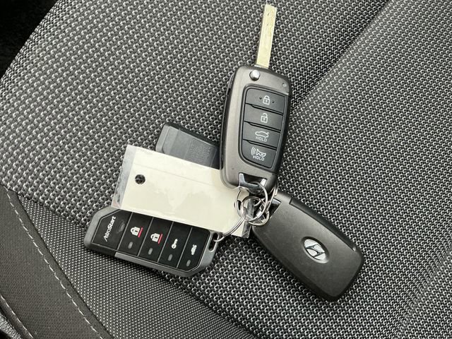 Used 2021 Hyundai Accent SE image 42