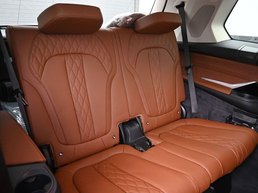 New 2026 BMW X7 xDrive40i image 27