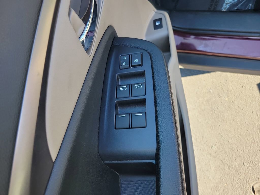 Used 2018 Honda Pilot LX image 18