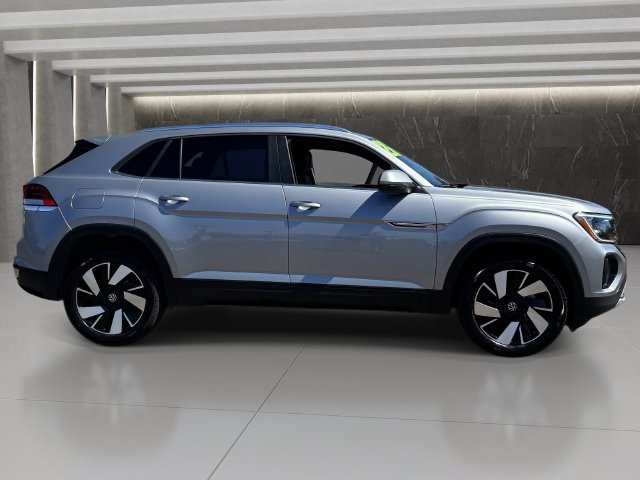 Used 2026 Volkswagen Atlas Cross Sport SE AWD/4WD image 7