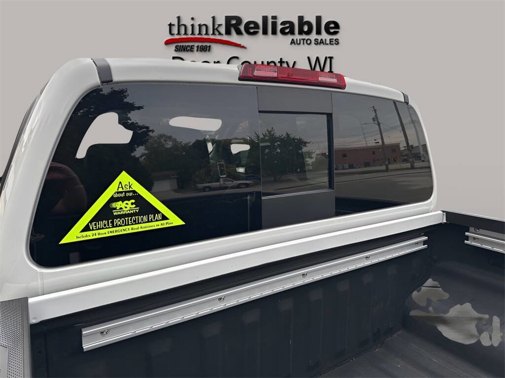 Used 2024 Nissan Frontier SL w/ Technology Package image 17