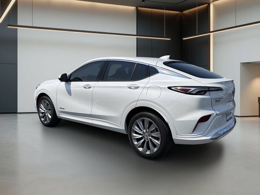 Certified 2025 Buick Envista Avenir FWD image 3