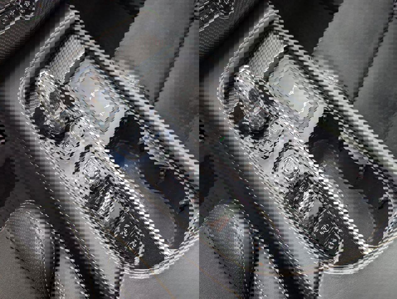 Used 2019 Volvo XC90 T8 R-Design w/ Advanced Package image 25