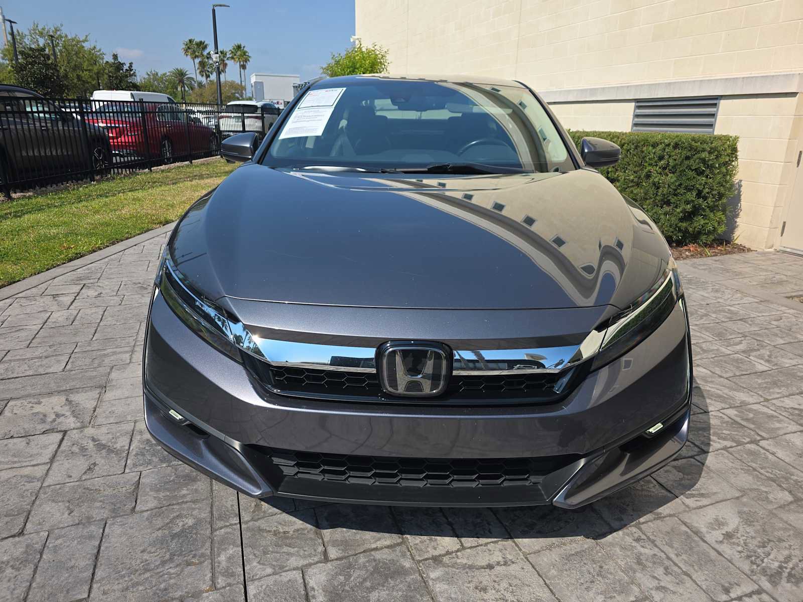 Used 2018 Honda Clarity Touring image 2