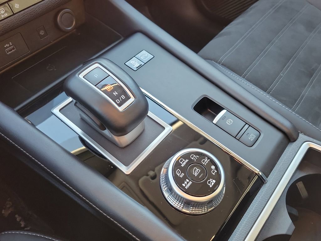 Used 2024 Mitsubishi Outlander SE image 30