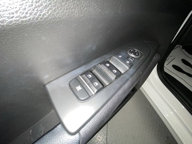 Used 2023 Kia Forte LXS FWD image 13