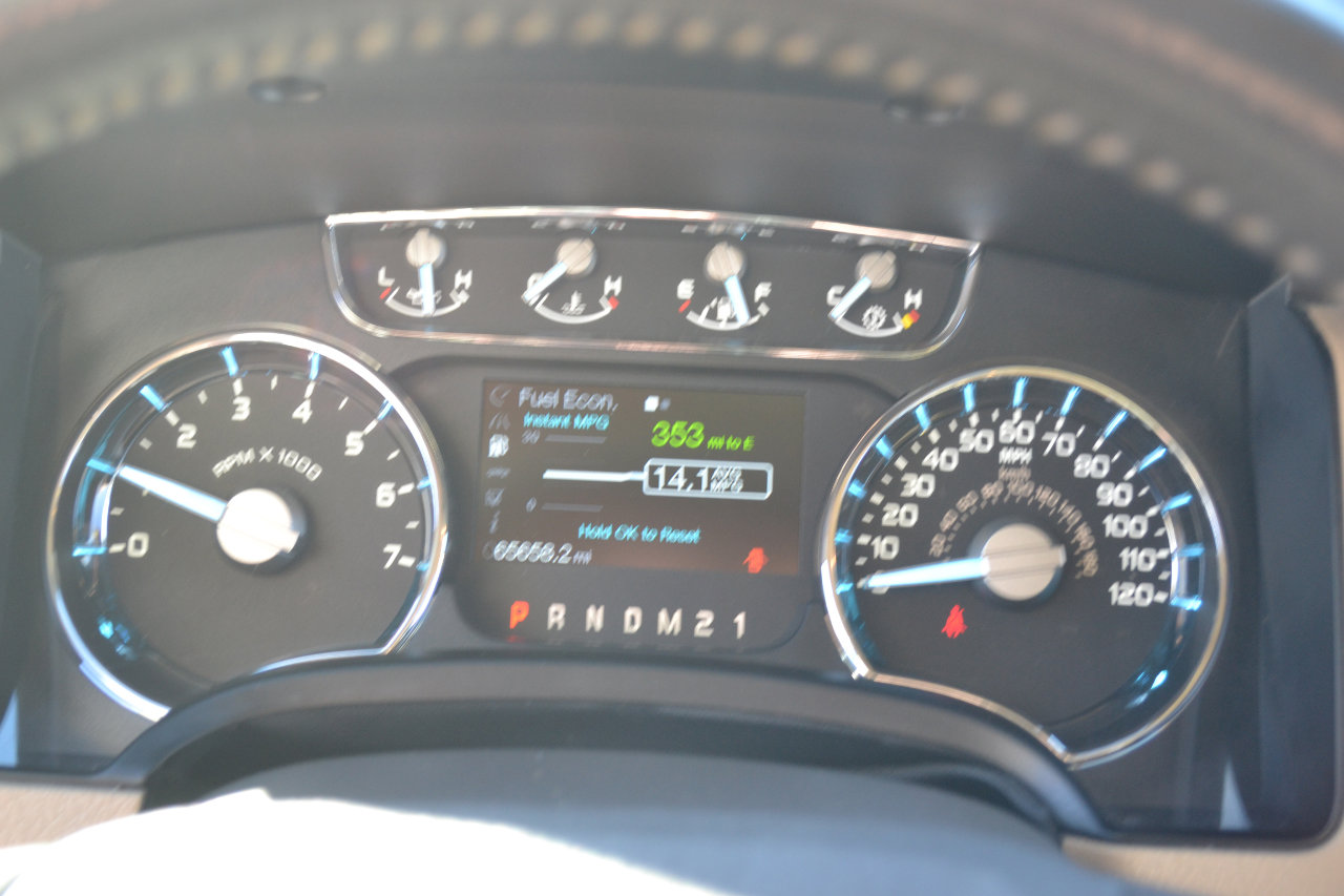 Used 2011 Ford F150 Lariat w/ Lariat Chrome Pkg image 14