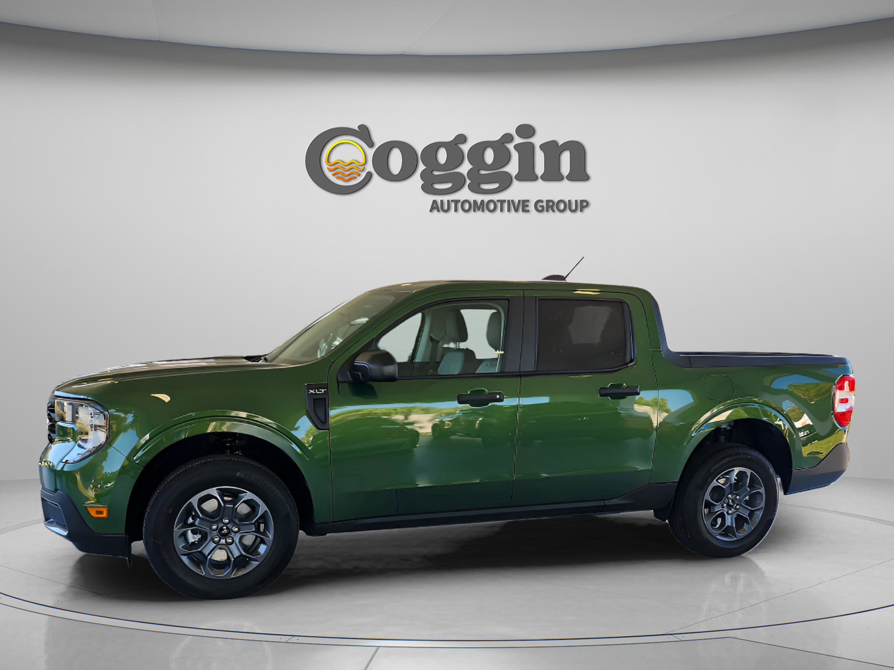 New 2025 Ford Maverick XLT