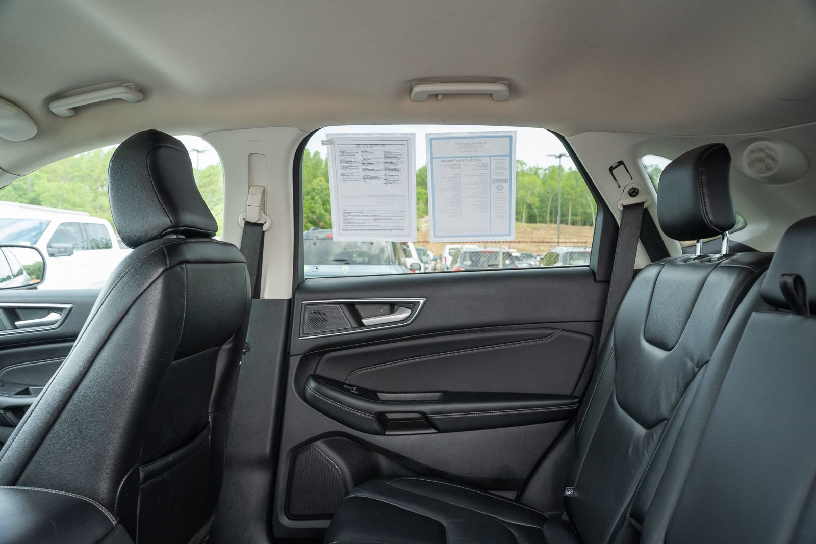 Used 2022 Ford Edge Titanium AWD/4WD image 17