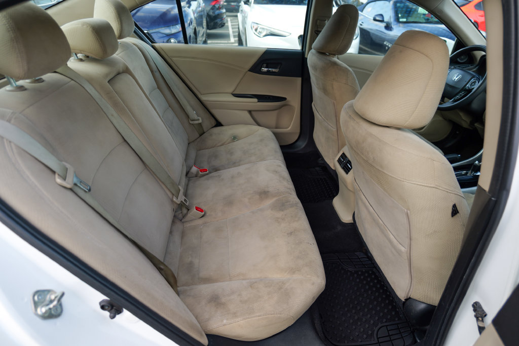 Used 2016 Honda Accord EX image 31
