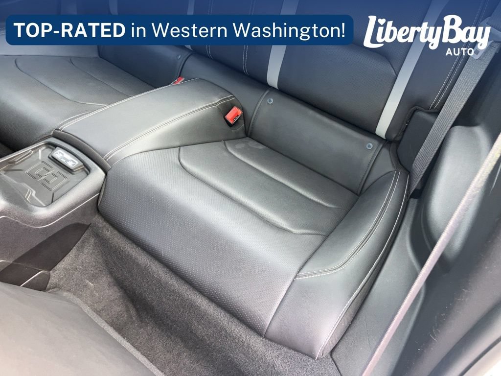 Used 2022 Chevrolet Camaro LT RWD image 14