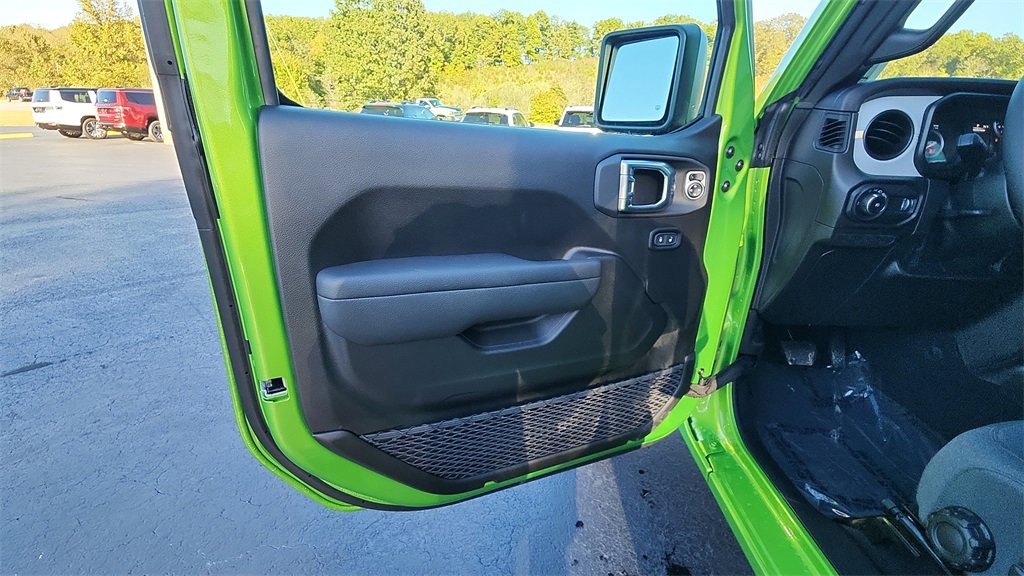 New 2026 Jeep Wrangler Sport S image 19