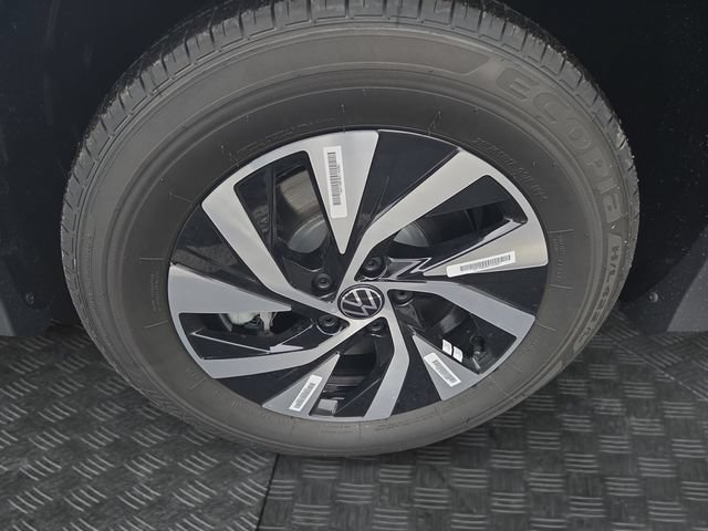New 2026 Volkswagen Tiguan S AWD/4WD image 12