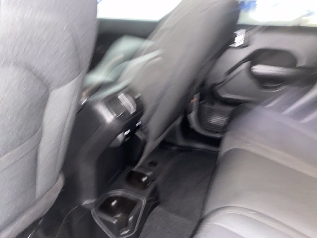 Used 2023 Jeep Gladiator Sport AWD/4WD image 13