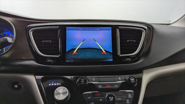 Used 2017 Chrysler Pacifica Touring Plus w/ Tire & Wheel Group image 29