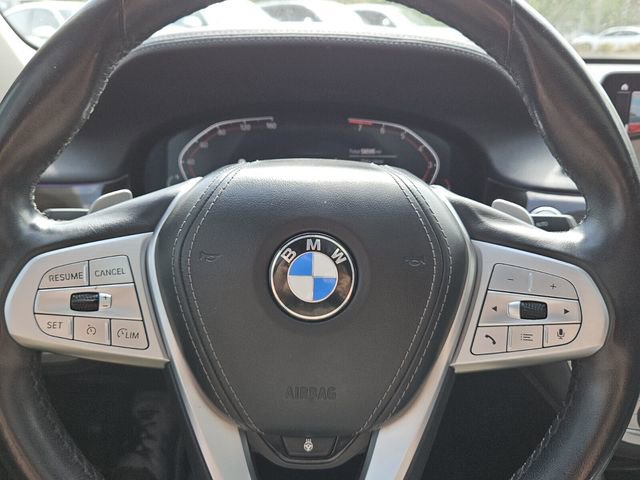 Used 2022 BMW 740i w/ Premium Package RWD image 12