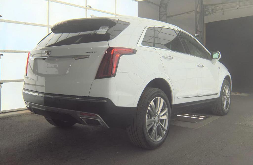 Used 2024 Cadillac XT5 Premium Luxury image 5