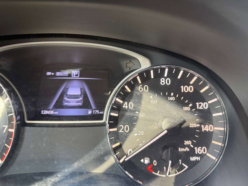 Used 2017 Nissan Pathfinder S AWD/4WD image 25