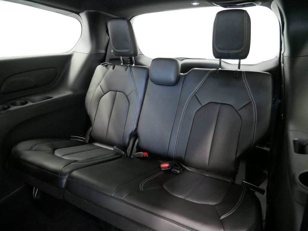 New 2026 Chrysler Voyager LX FWD image 15