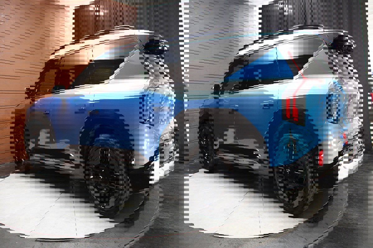 Used 2024 Kia EV9 GT-Line image 16