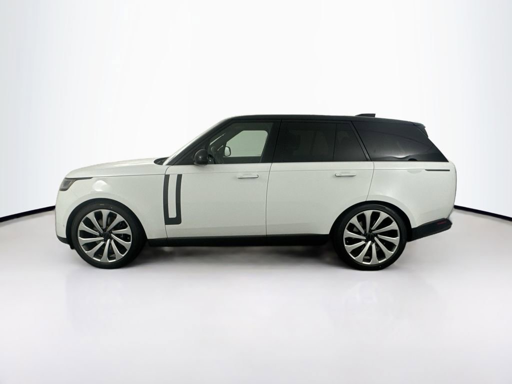 New 2026 Land Rover Range Rover SE image 8