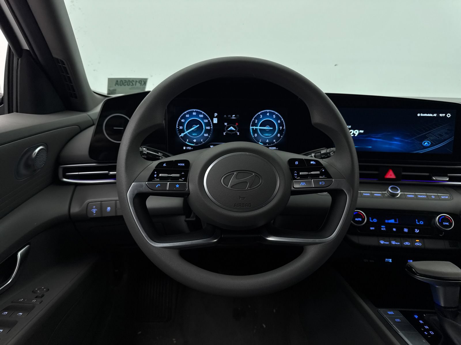 Used 2024 Hyundai Elantra SEL FWD image 28