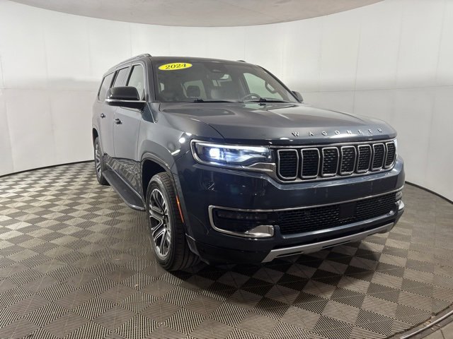 Used 2024 Jeep Wagoneer L Series II w/ Flexible Seating Group image 6