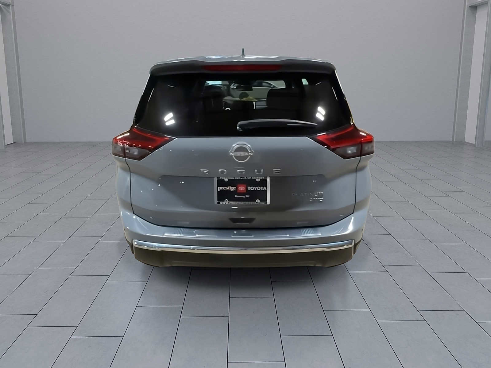 Used 2024 Nissan Rogue Platinum w/ Platinum Premium Package AWD/4WD image 7